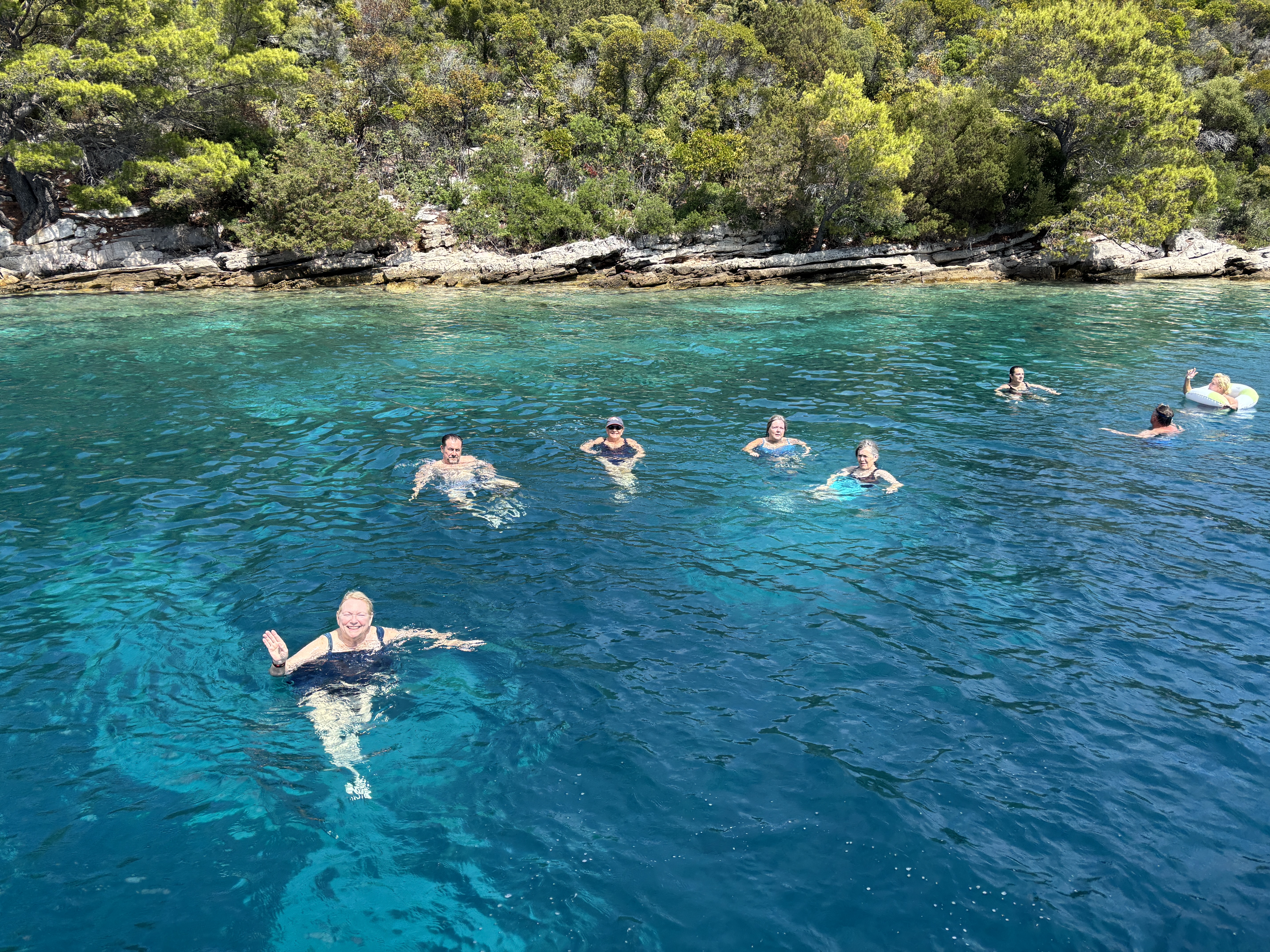 Water Travel Deluxe