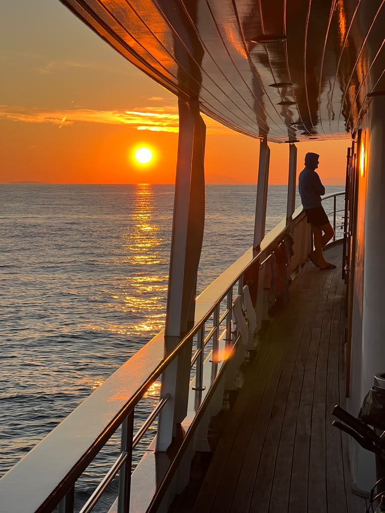 Cycling cruise onboard Mali luka