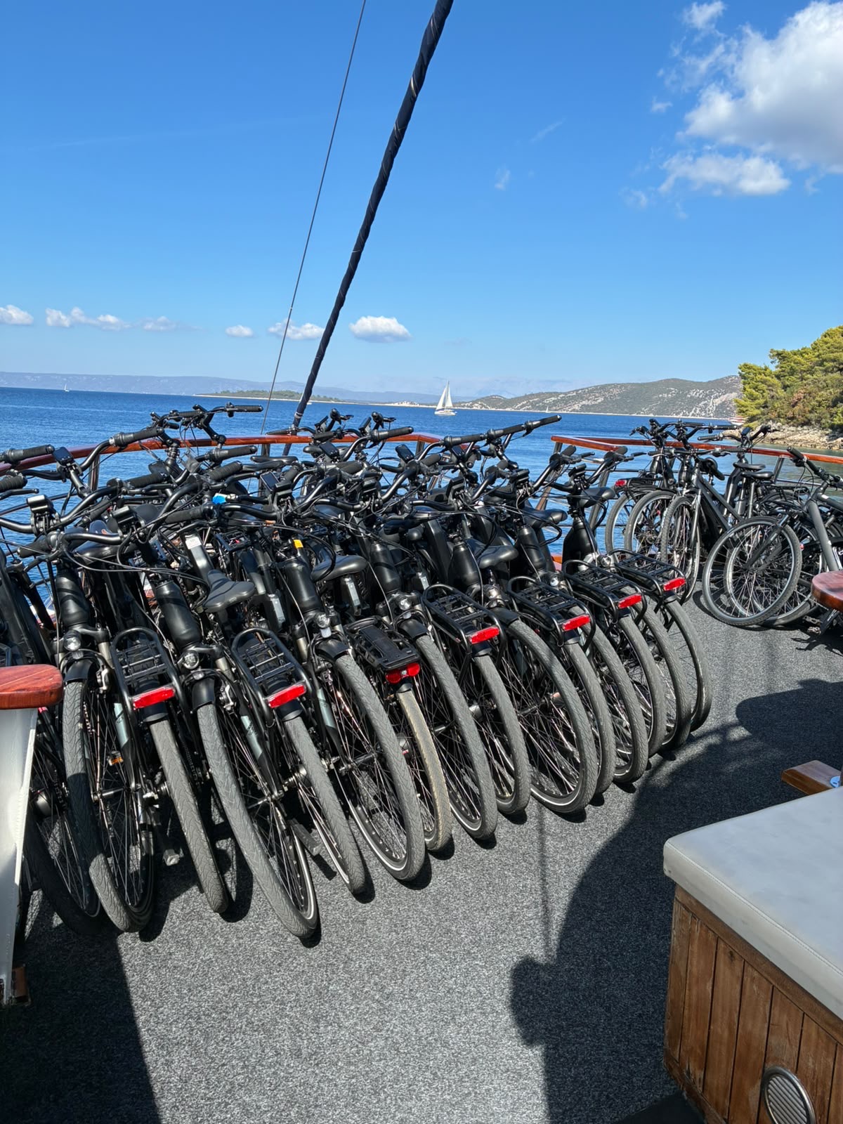 An Unforgettable Way to Experience Croatia – From Sea to Land