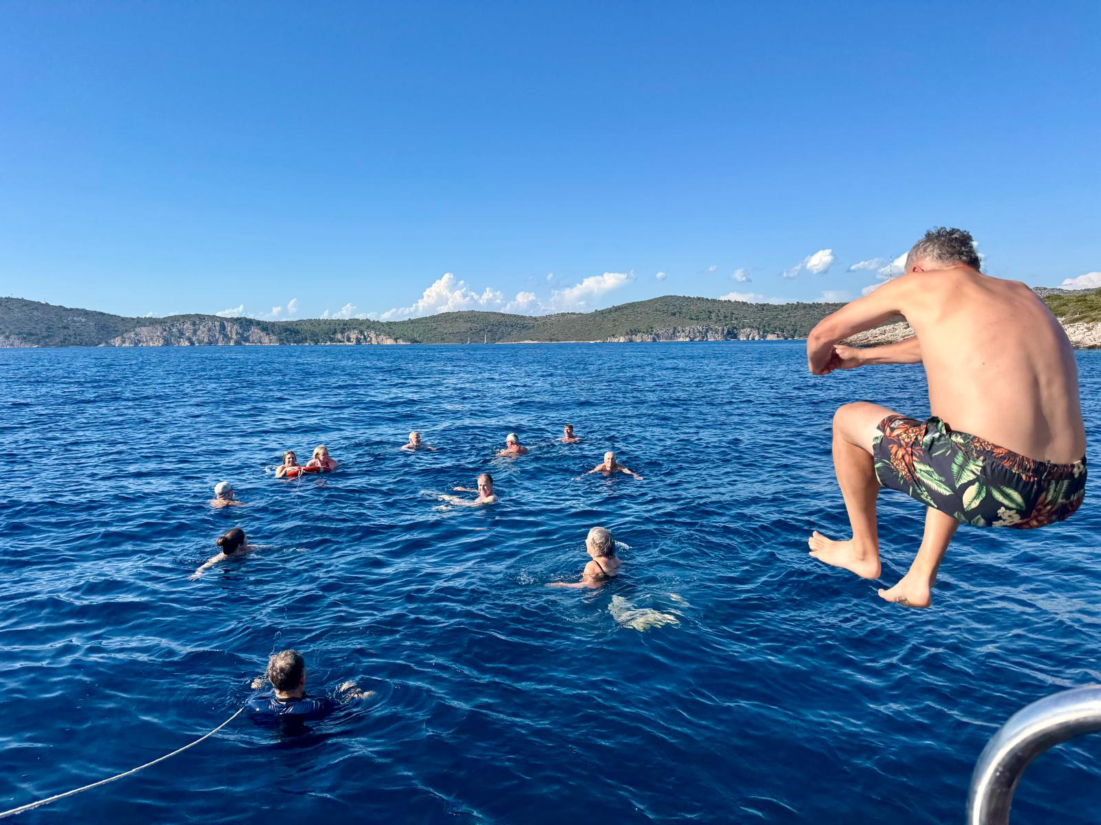 An incredible week sailing and cycling!