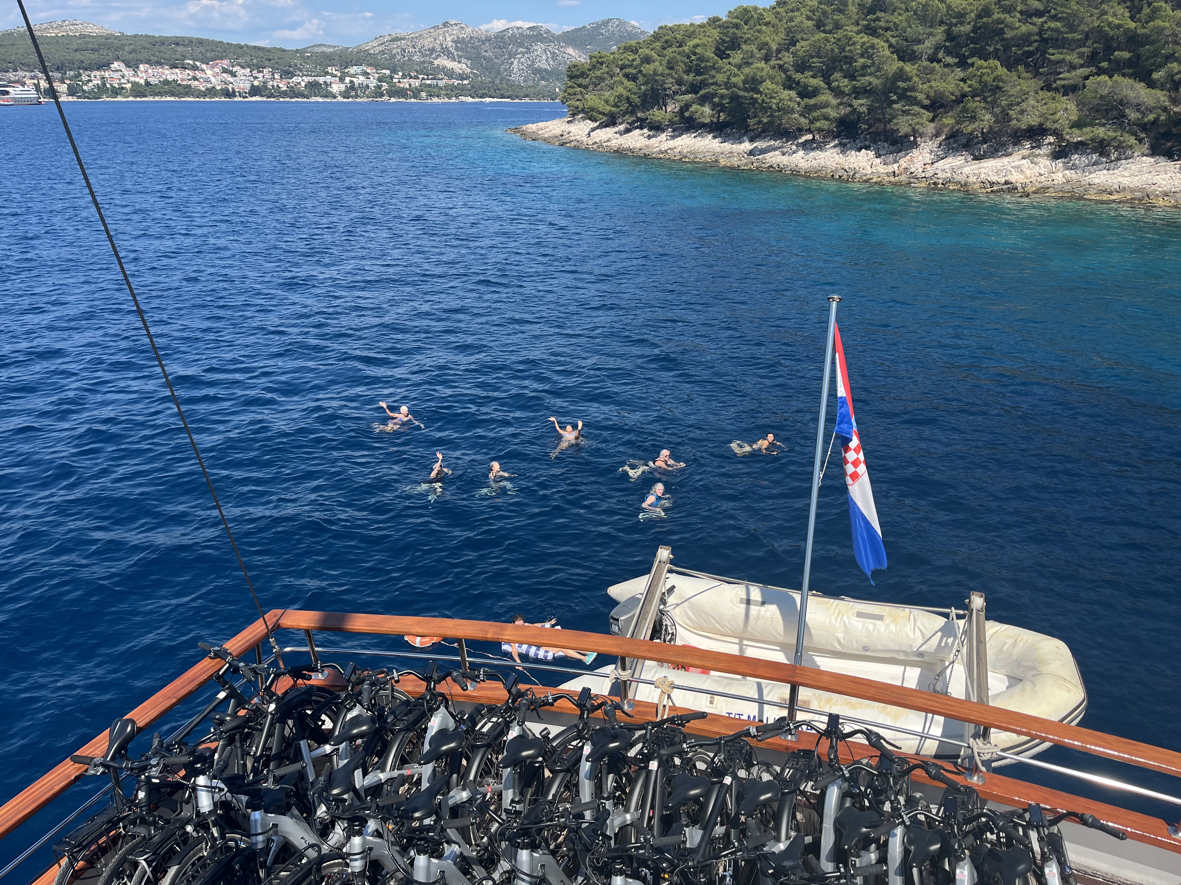 Great way to see the islands  !