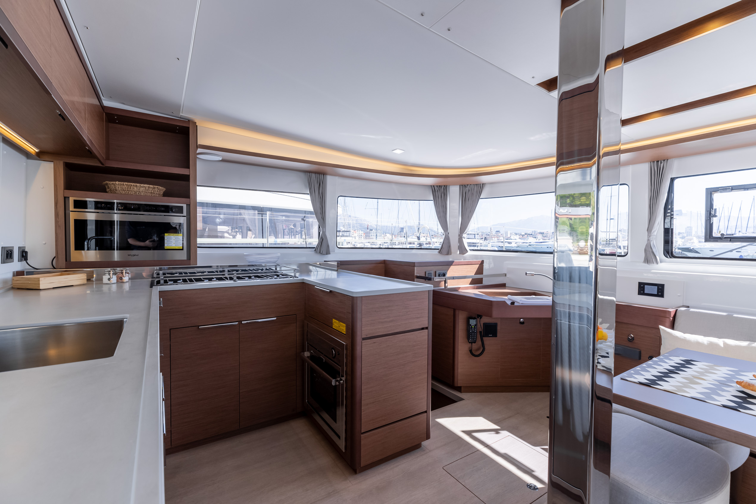 Lagoon 46  | Hangover