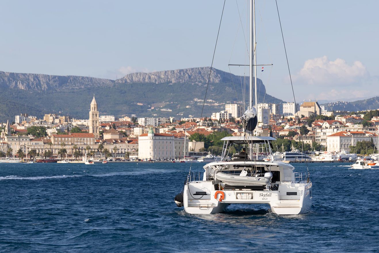 Lagoon 46  | Skyfall