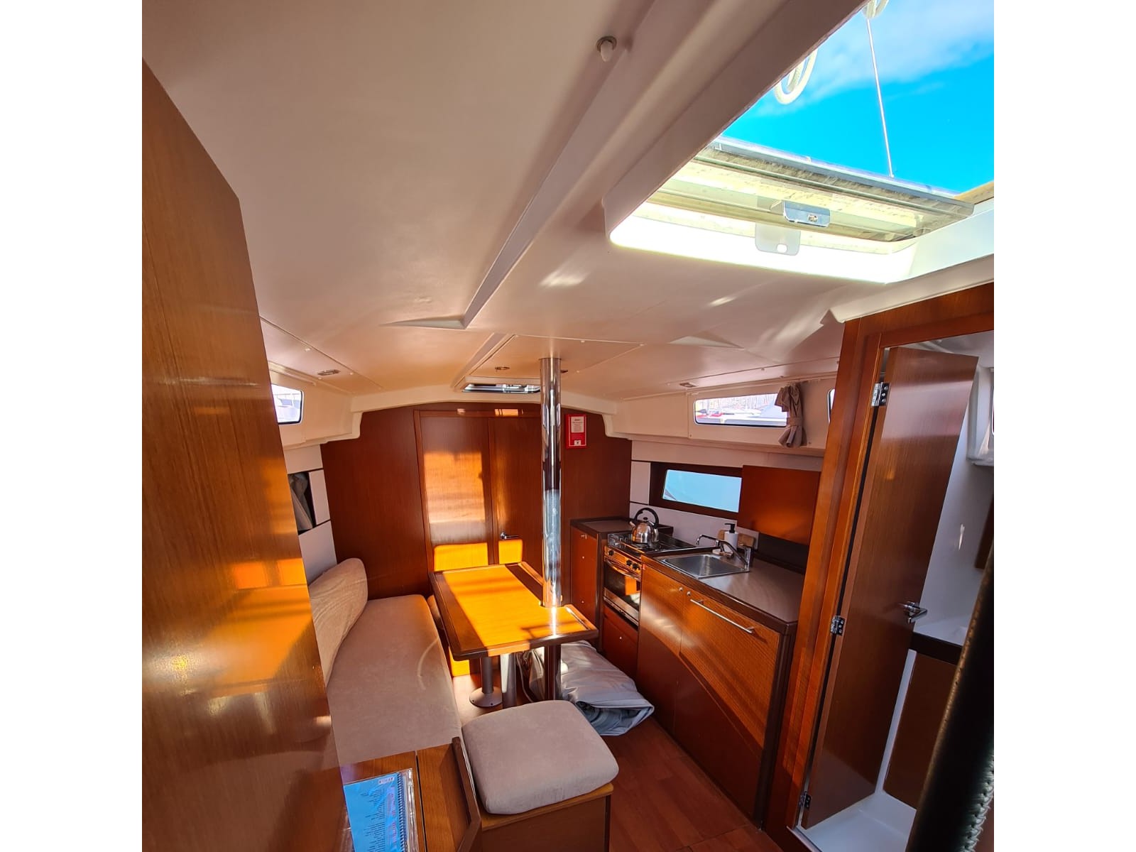 Oceanis 35.1 | Lampuga