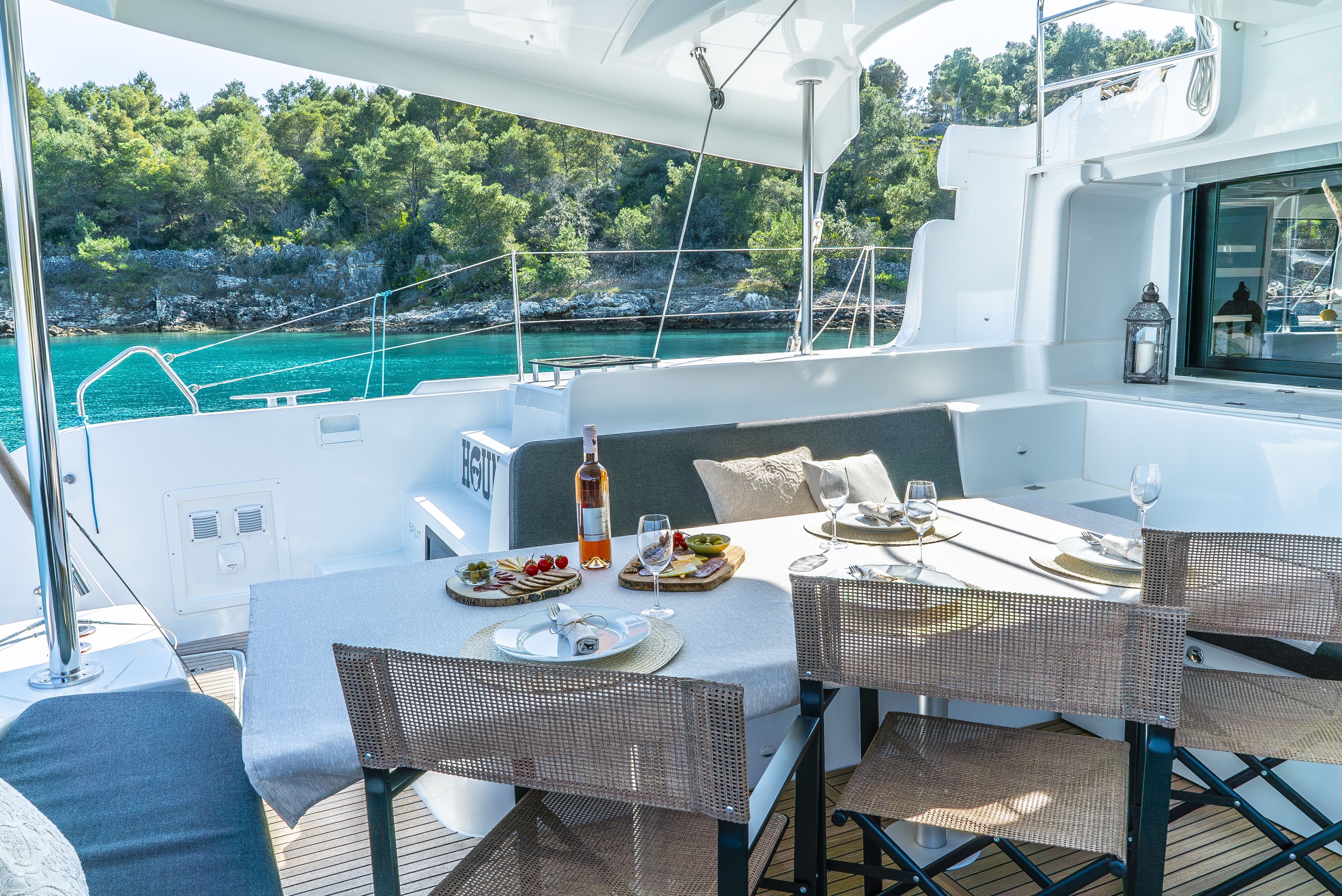 Lagoon 46 | Hound Dog