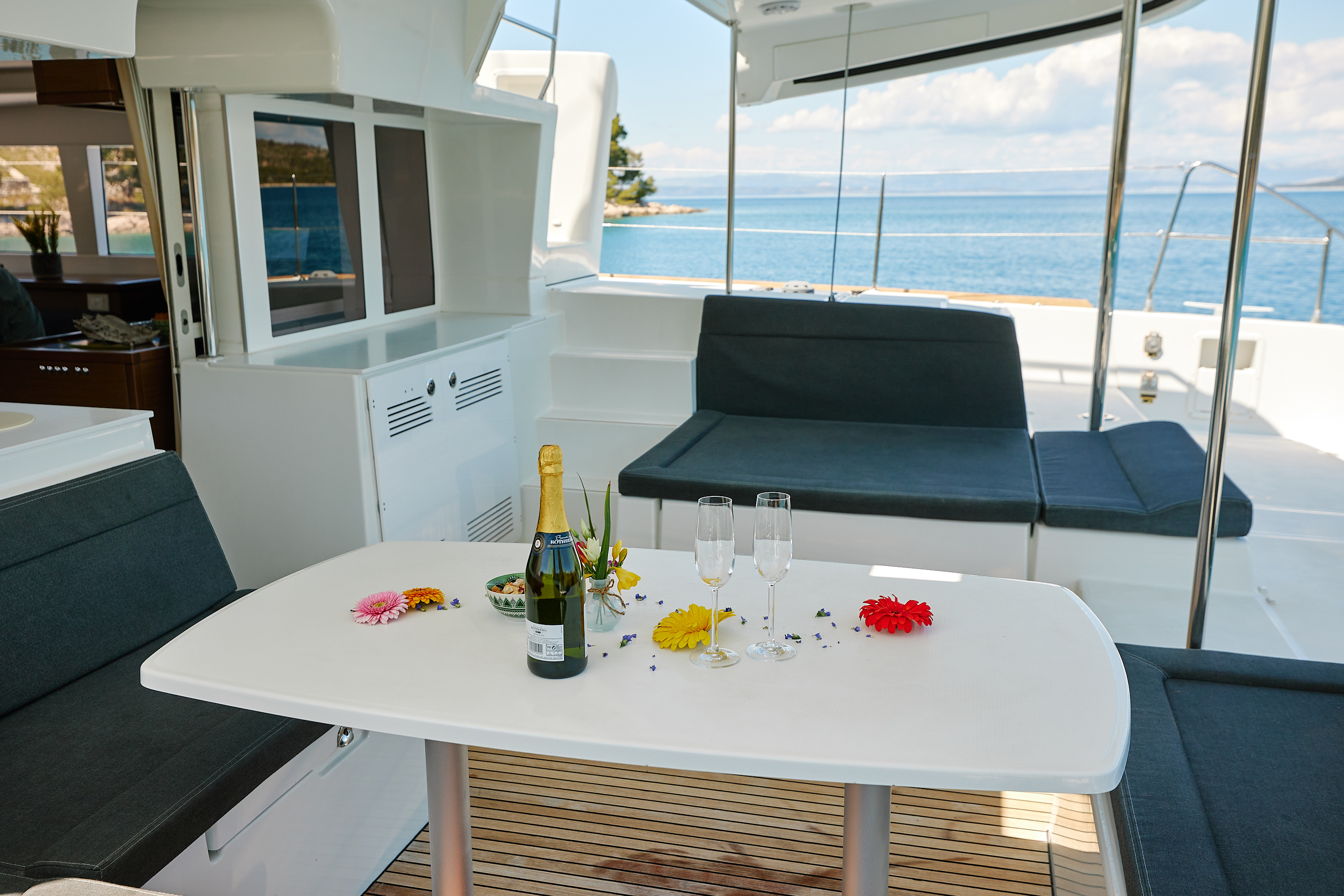 Lagoon 450F | Dragonfly