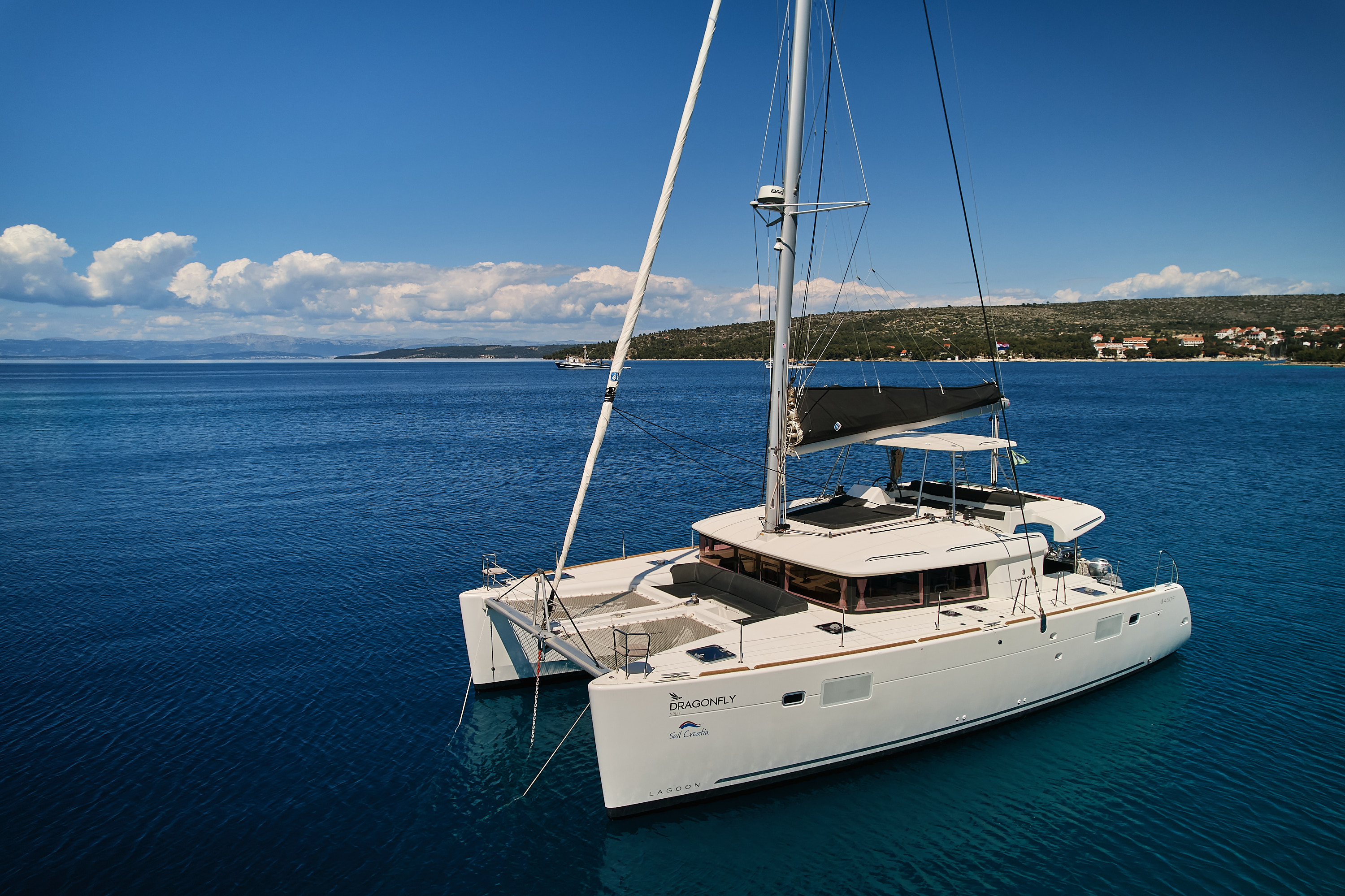 Lagoon 450F | Dragonfly