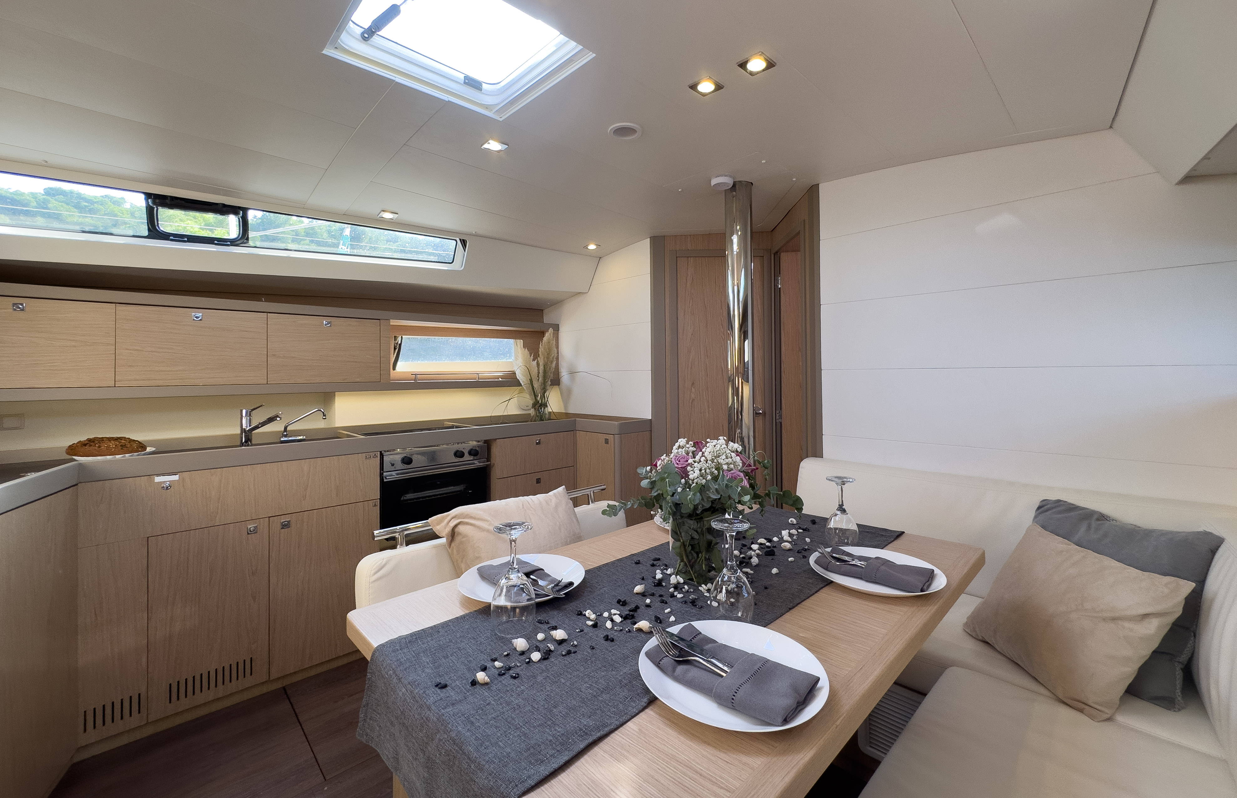 Oceanis 45 | Night Sky